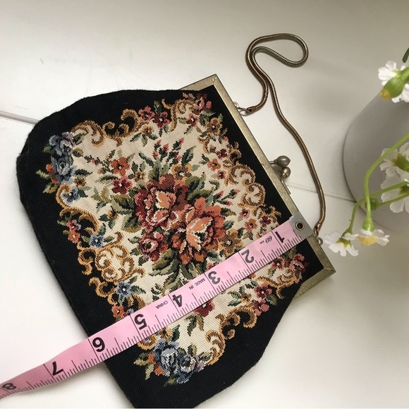 KENNETH COLE RARE Set of Women’s Embroidered Floral Canvas Backpack + Wallet M - Picture 9 of 12